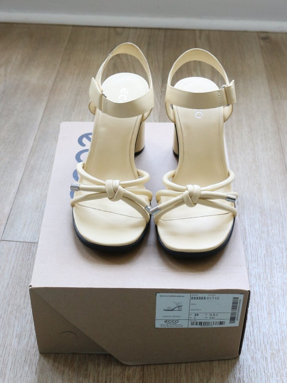 ECCO Womens Sculpted Alba 65 Knot Strap Heel Sandal Butter Yellow Size 8-8.5